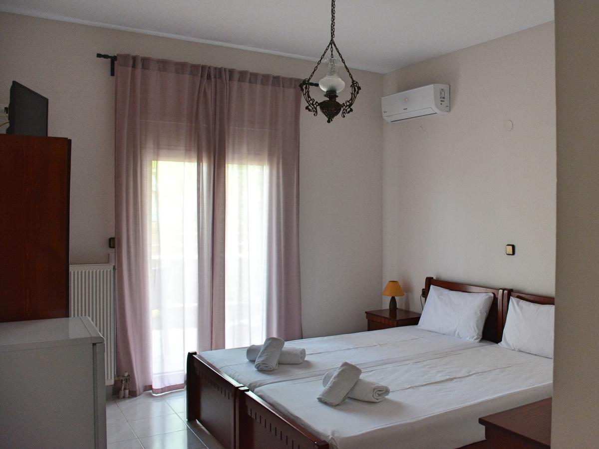 Mokos Rooms Perdika  Exterior photo