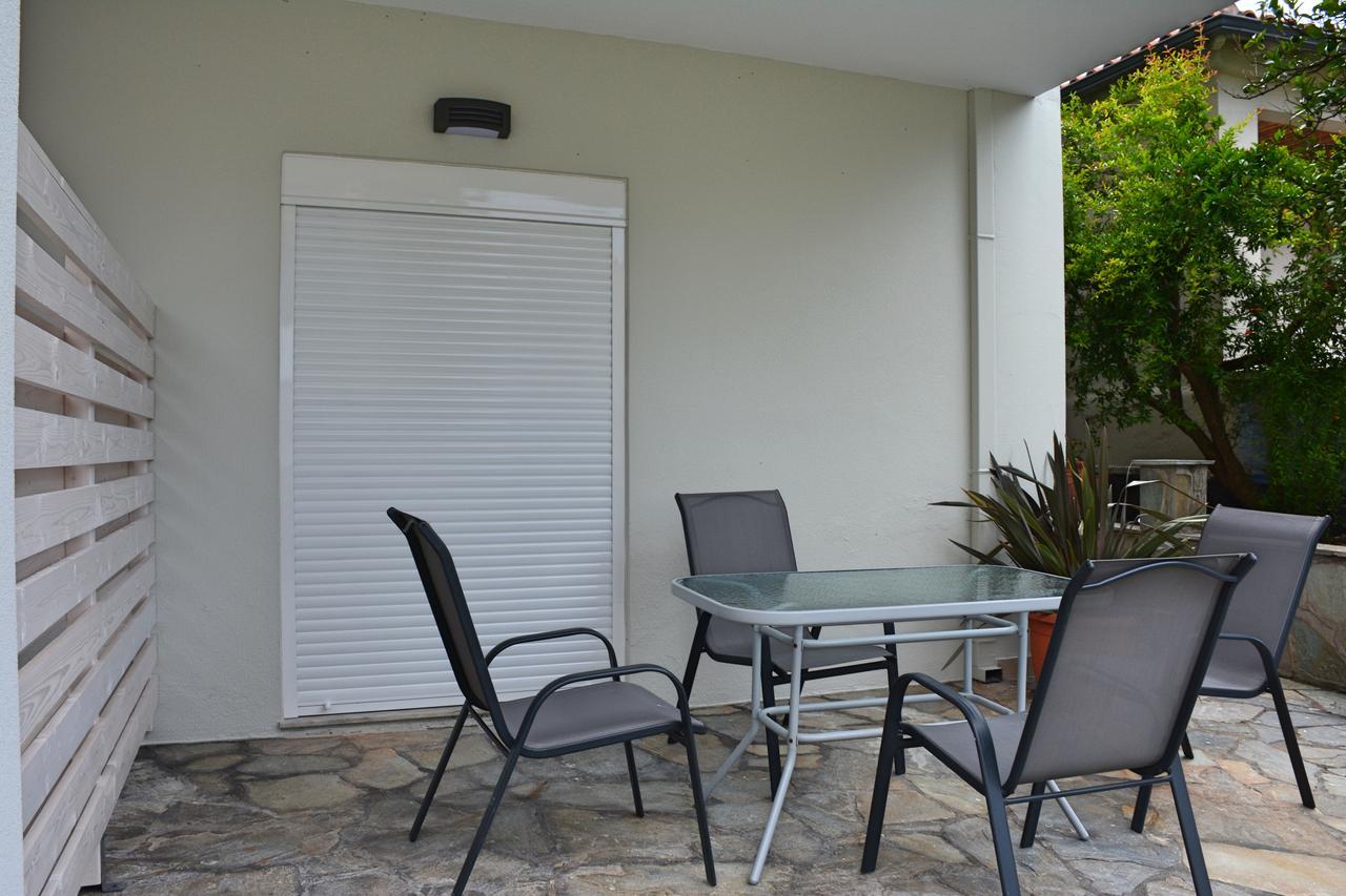 Mokos Rooms Perdika  Exterior photo