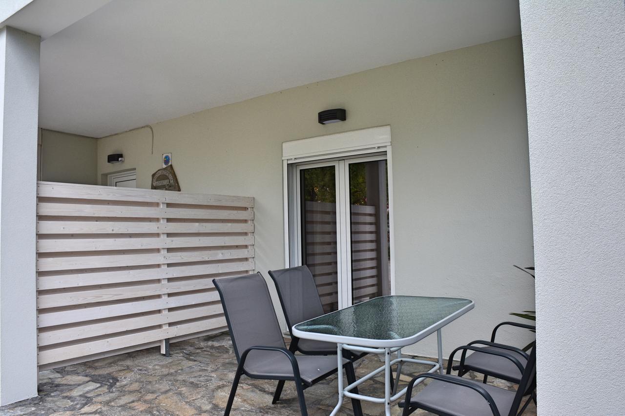 Mokos Rooms Perdika  Exterior photo